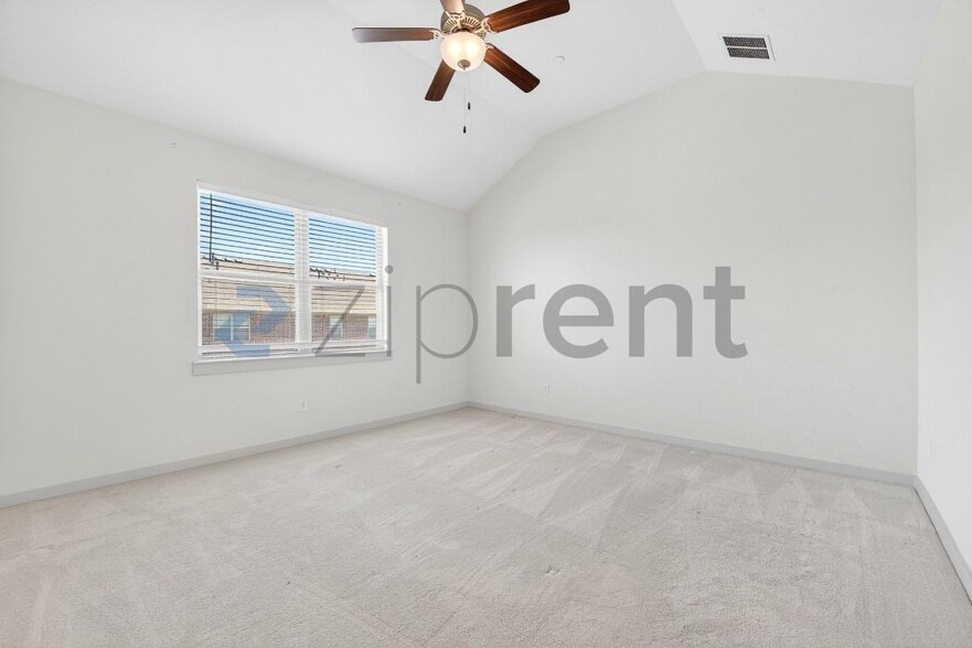 Building Photo - 3909 Sukay Dr