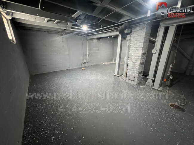 Building Photo - 5426 N 41st St