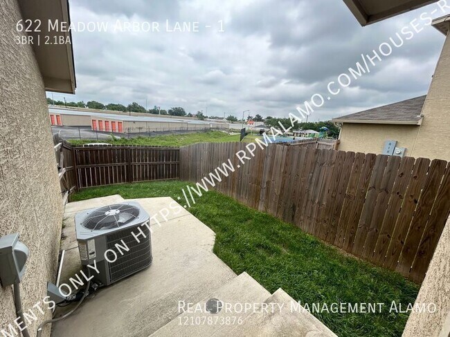 Building Photo - 622 Meadow Arbor Ln
