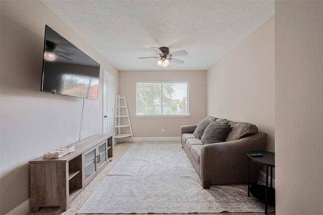Building Photo - 5706 Georgetown Colony Dr