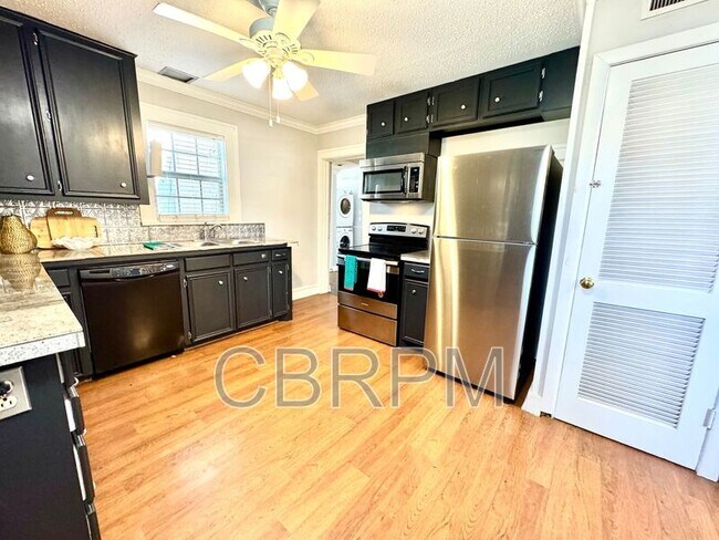 Building Photo - 2702 23rd St