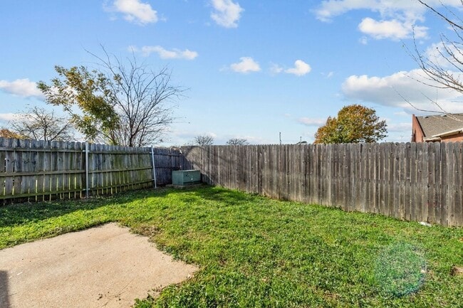 Building Photo - 8510 Gatlinburg Dr