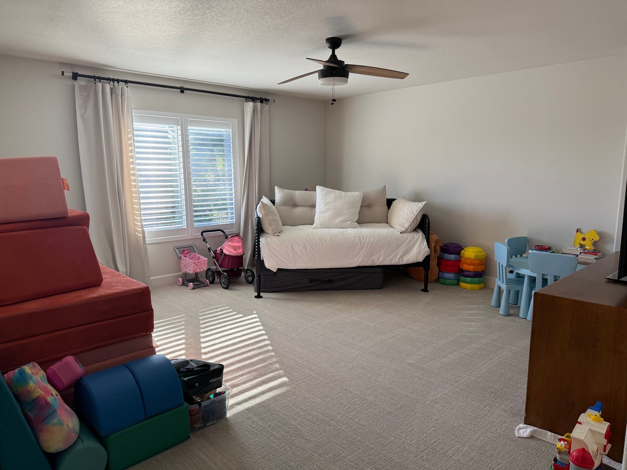 Building Photo - 552 Spindlewood Ct