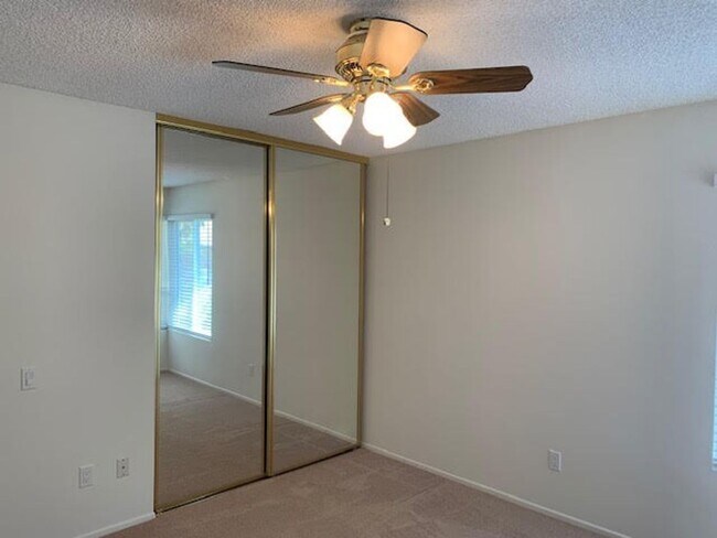 Building Photo - A beautiful Del Mar model for lease in Leisure Village