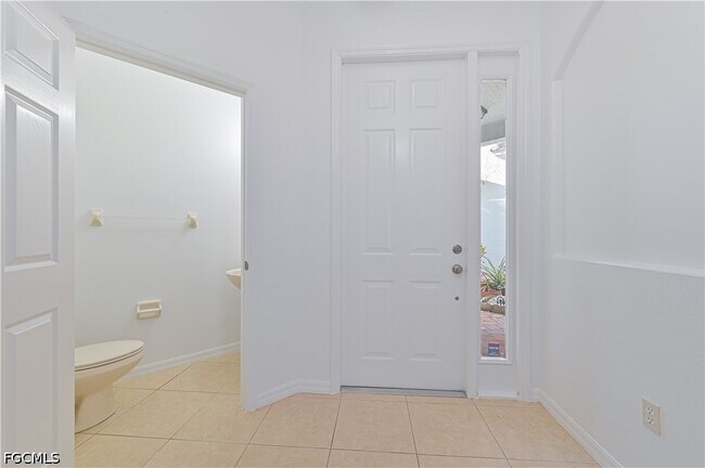 Building Photo - 14760 Pinnacle Pl