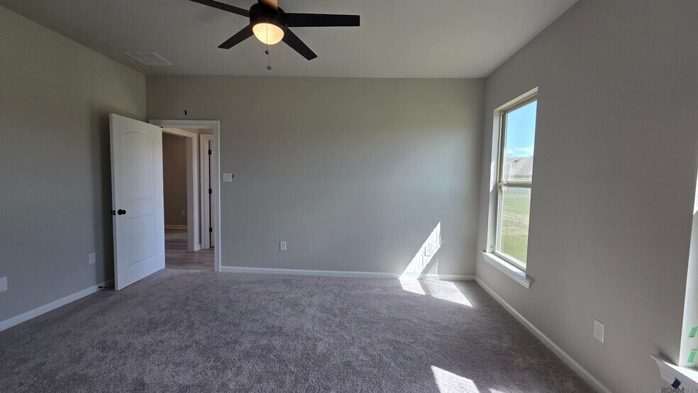 Building Photo - 25662 Tarver Dr