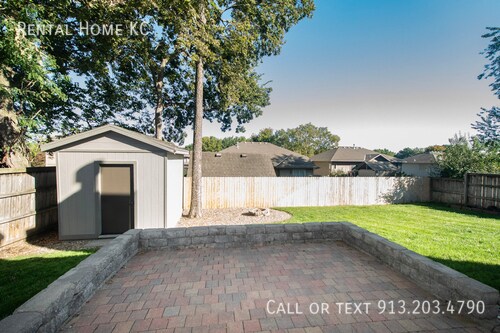 Building Photo - 582 W Layton St