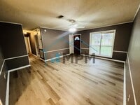 Building Photo - 105 Hilltop Dr