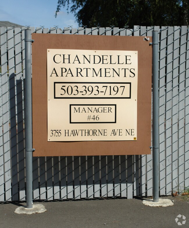 Building Photo - Chandelle Apartments