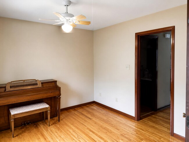 Building Photo - 1185 Eller Wood Dr