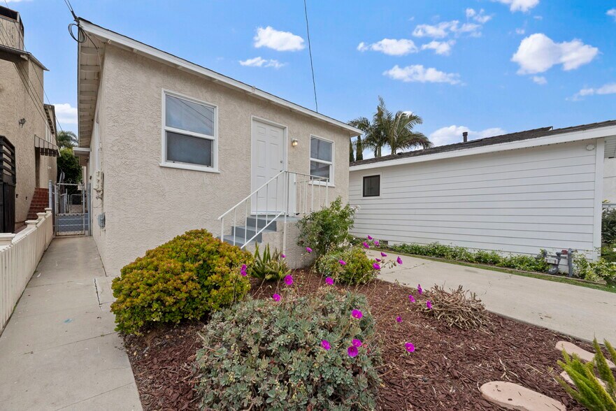 Building Photo - 1304 Corona St