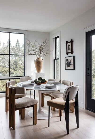 Building Photo - 264 Maverick St