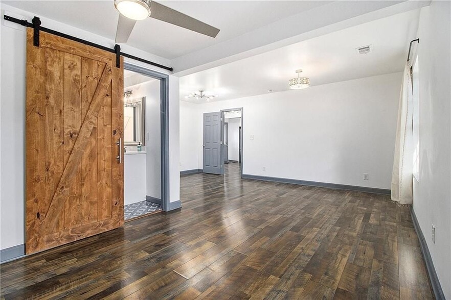 Building Photo - 154 Wadley St NW