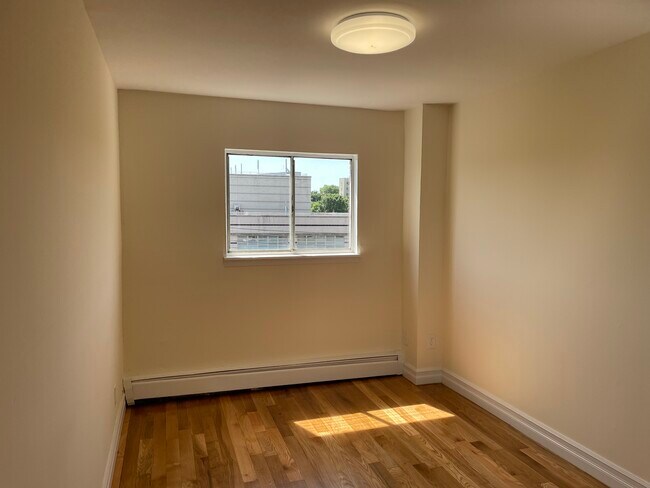 Building Photo - 2744 Johnson Avenue