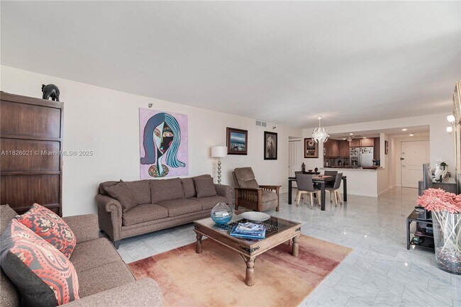 Building Photo - 20515 E Country Club Dr