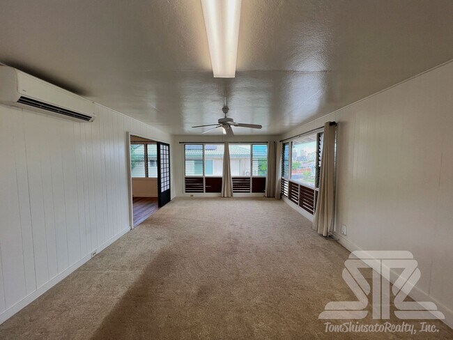 Building Photo - Two Story Home Diamond Head / Kapahulu