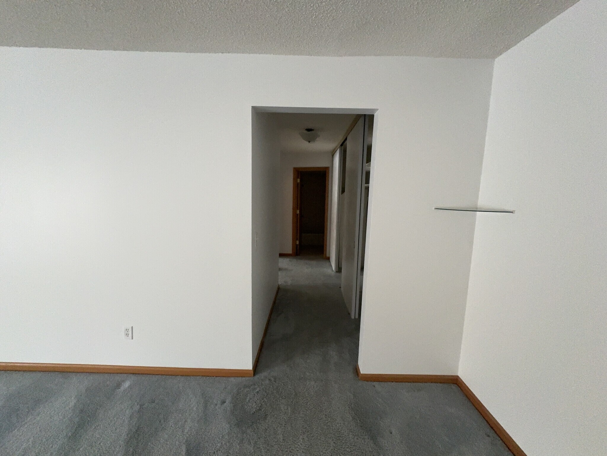 Building Photo - 4578 Cedar Lake Rd S