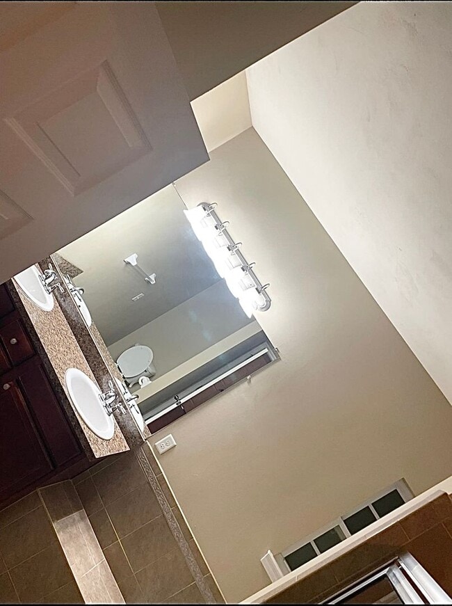 Building Photo - 4 BR/ 2 BA with 1 car garage home located in Villas at Pine Forest