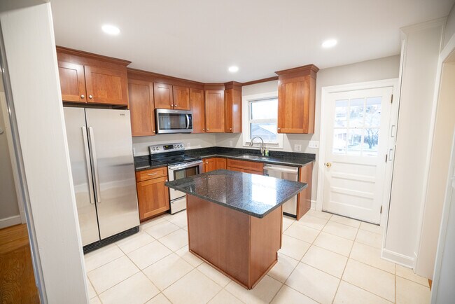 Kitchen - 1210 Mowbray Pl