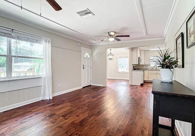 Building Photo - 3109 Johns Pky