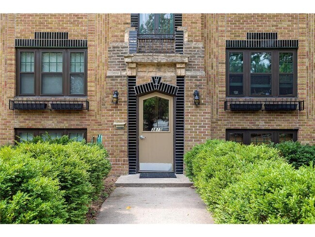 Building Photo - 3815 Glendale Terrace