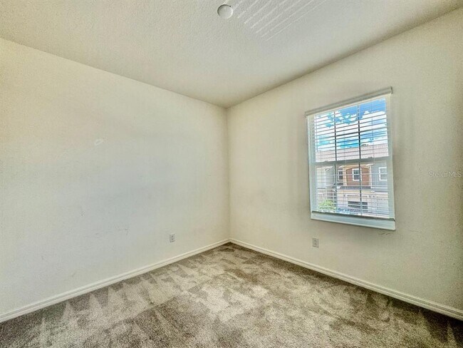 Building Photo - 34209 Rogallo Ln