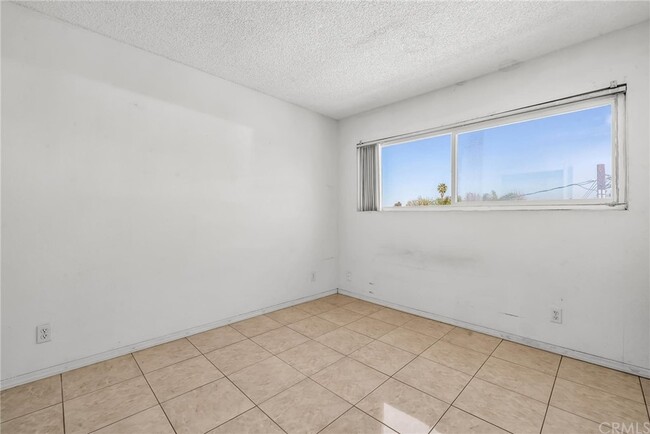 Building Photo - 25925 Narbonne Ave