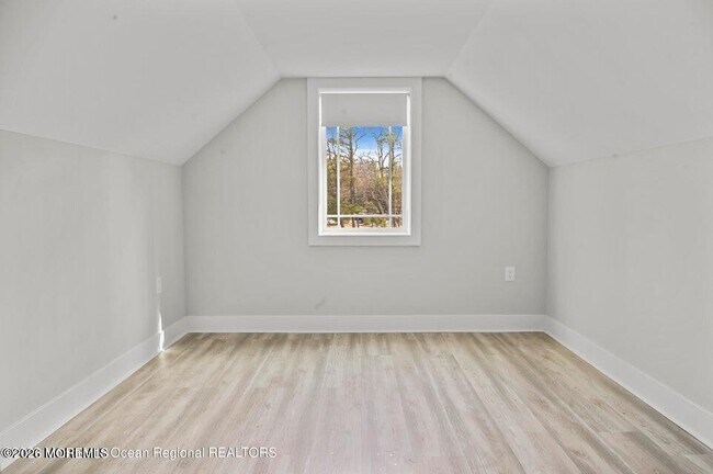 Building Photo - 192 Willow Dr