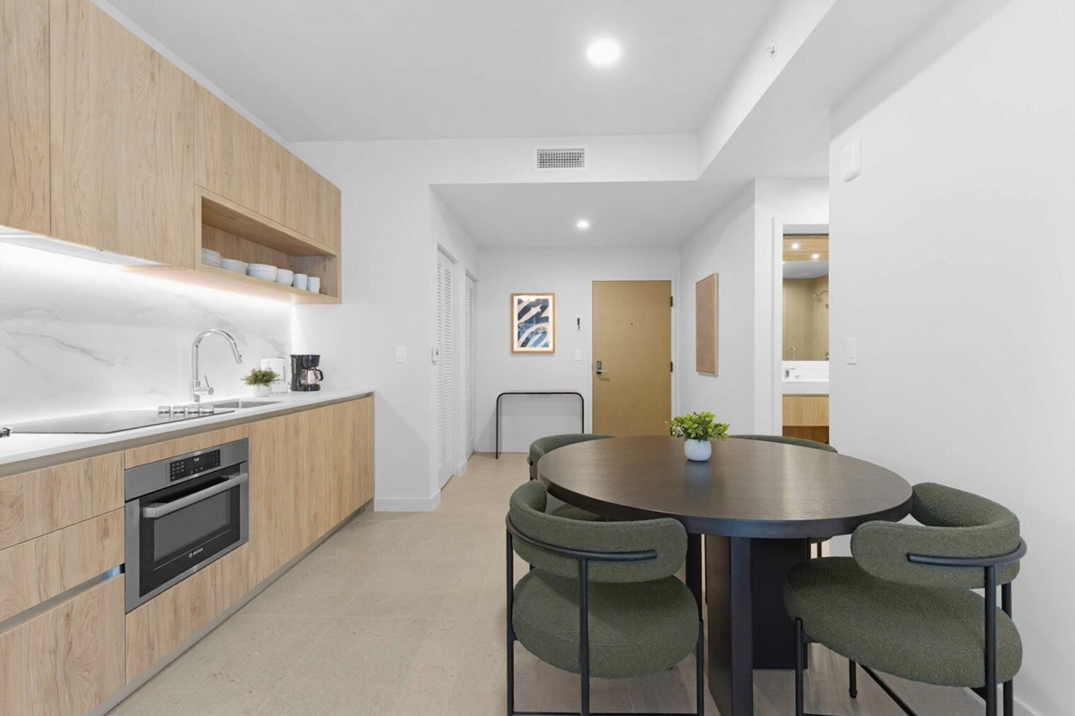 Building Photo - 11 NE 6th St