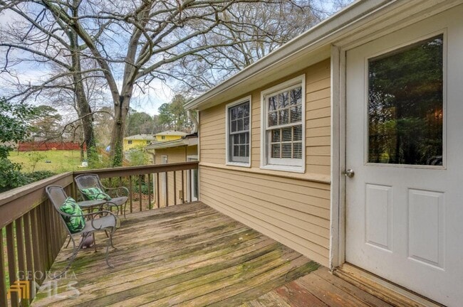 Building Photo - 2907 Oxford Way NW