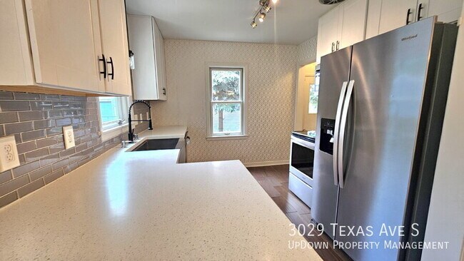Building Photo - 3029 Texas Ave S