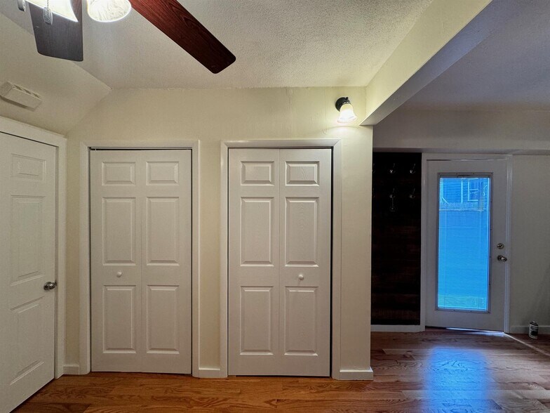 Building Photo - 205 Highland Ave