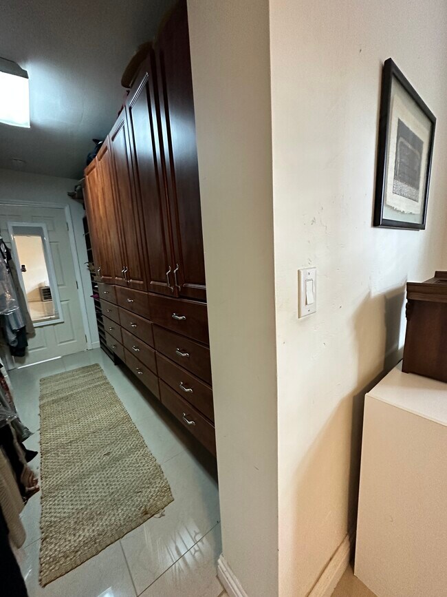 Building Photo - 3036 Coral Shores Dr