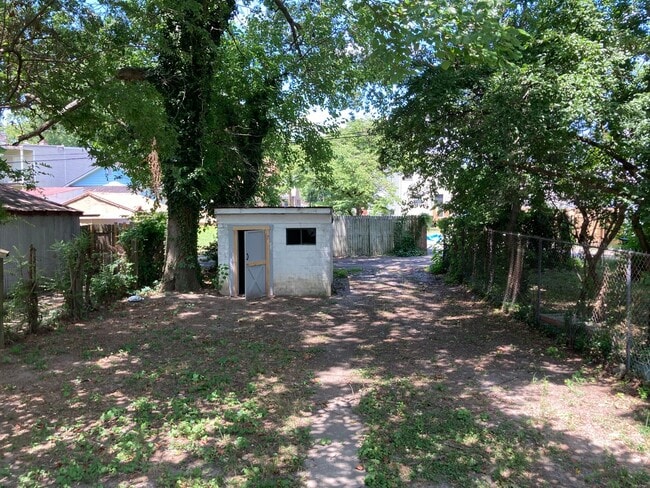 Building Photo - 1514 N 19th St