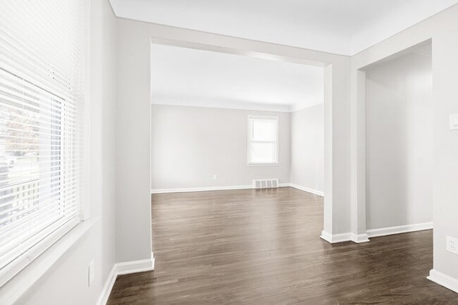 Building Photo - 3522 23rd St
