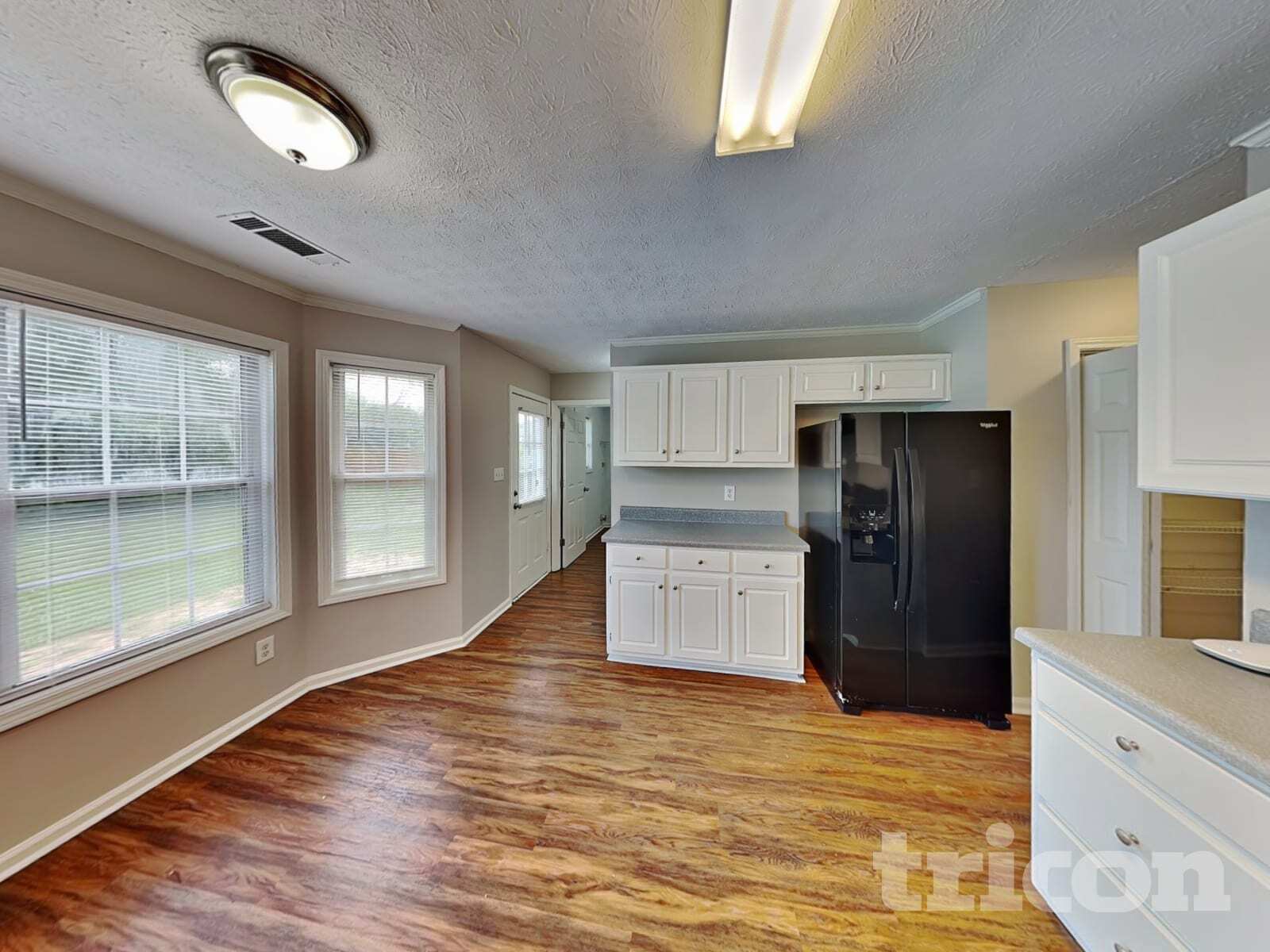 Building Photo - 101 Midland Dr