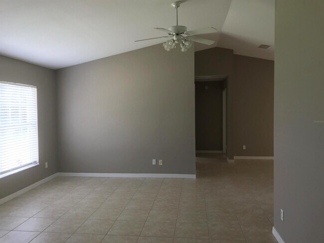 Building Photo - 15120 SW 29th Av Rd