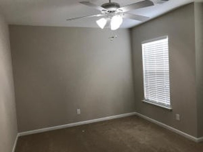 Building Photo - Two story traditional home in Sophia Landing.