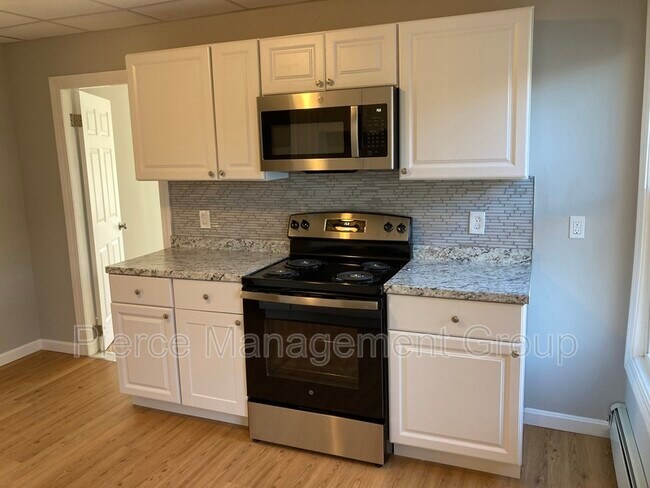 Building Photo - 68 Kenney St