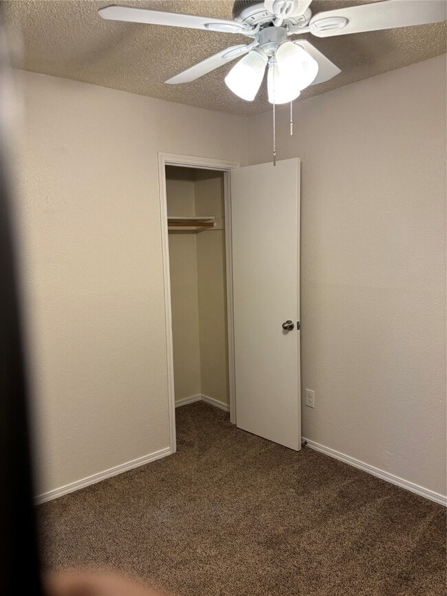 Building Photo - 18619 S Lyford Dr