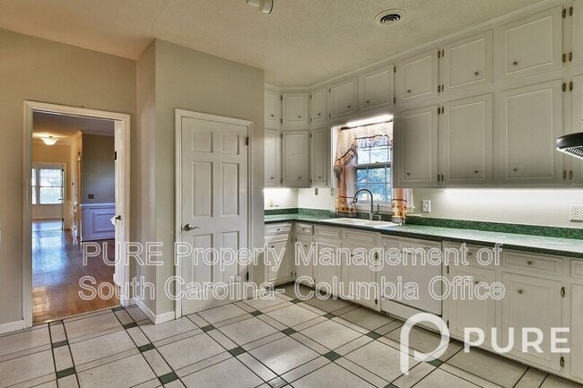 Building Photo - 5 Wotan Ln