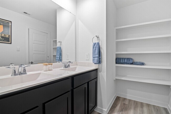 Building Photo - 3208 Rainwood Gate Dr