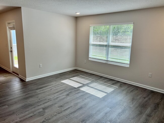 Building Photo - 4119 Whitetail Ln