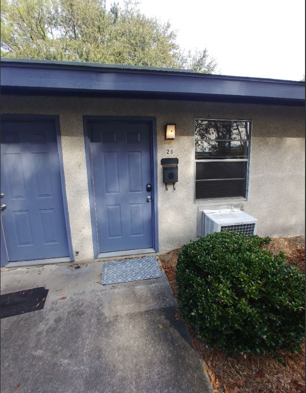 Cozy 1 Bedroom / 1 Bathroom at Wilshire Villa 1101011028