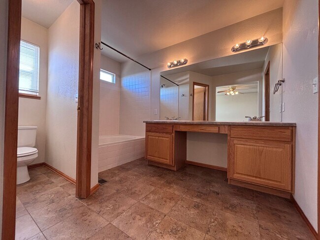 Building Photo - 4 Bed 3.5 Bath Home with Air Conditioning! - MileStone Real Estate Services - Available Now!