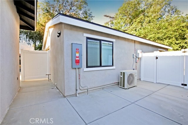 Building Photo - 6147 Palm Ave
