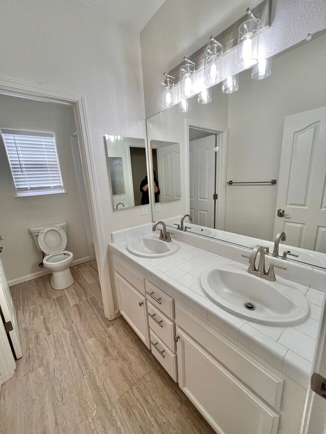 Building Photo - Beautifully Remodeled 4-Bedroom, 2.5 Bath ...