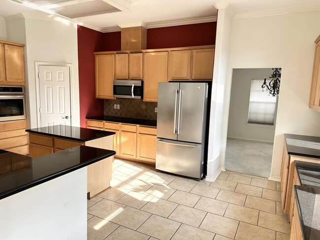 Building Photo - 7613 Bayonne Dr