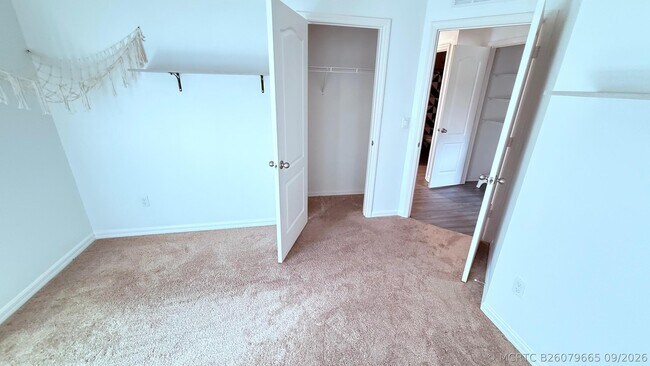Building Photo - 5361 Imagination Dr