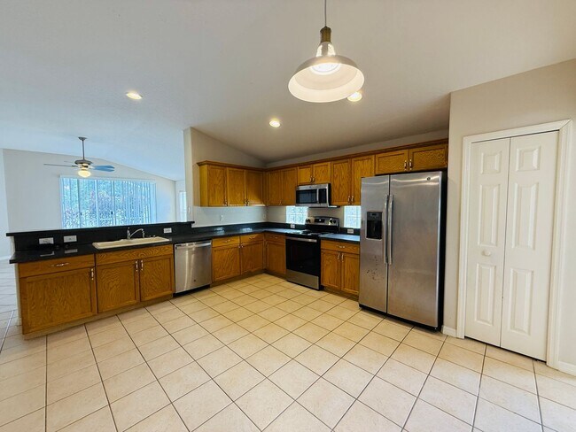 Building Photo - 5534 Turtle Crossing Loop